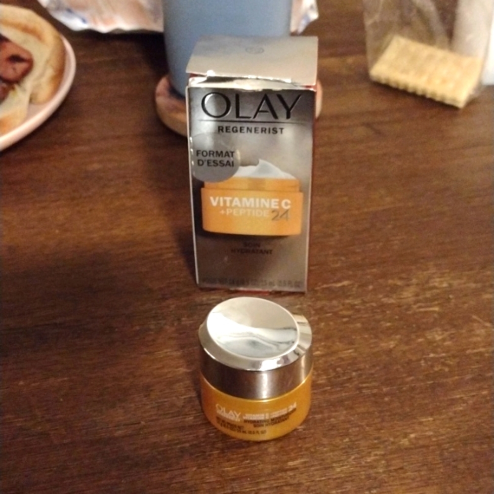 Okay Reenerist- Vitamin C + Peptide 24 Hydrate